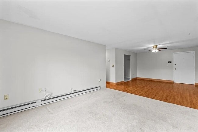 Photo - 1321 Worcester Rd Unit 611