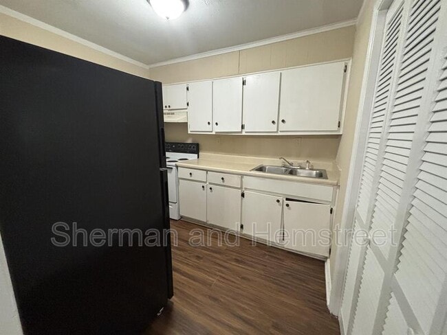 Photo - 2738 Blount Ave
