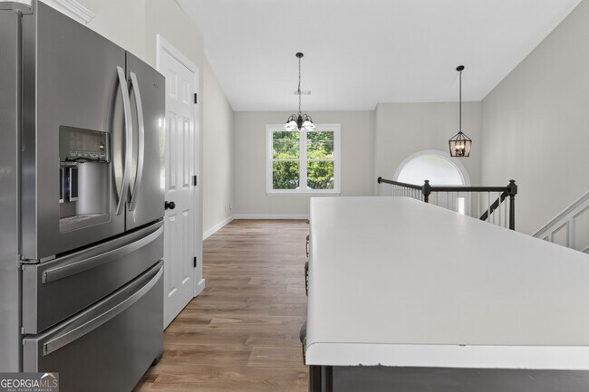 Photo - 164 Goodman Dr