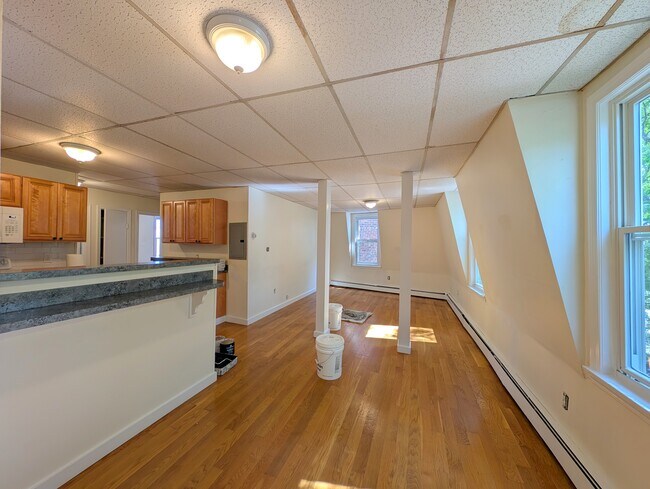 37 Davis Sq Unidad 2