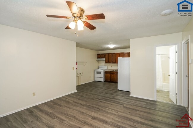 Photo - 174 Bybee Woods Dr Unit 2