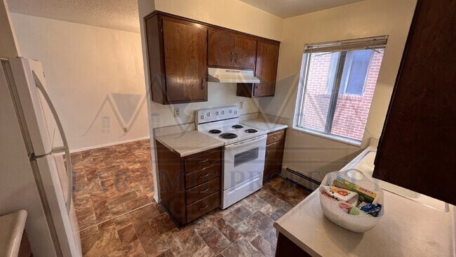 Photo - 710 Downey St Unit 19