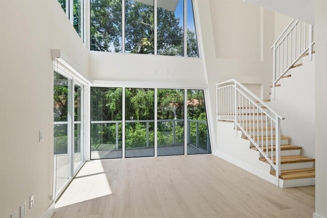 Building Photo - 1528 Brickell Ave Unit 106 Rental