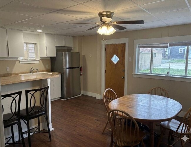 Photo - 230 E 18th Ave