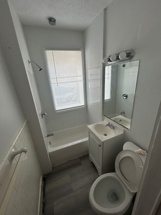 Photo - 1 Hitchcock Rd Apartamento Unidad 3