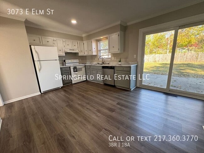 Photo - 3073 E Elm St