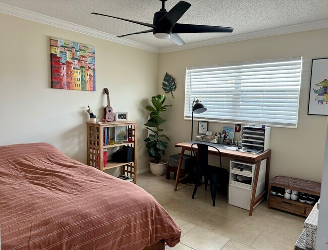 Photo - 236 Castlewood Dr Unit 201