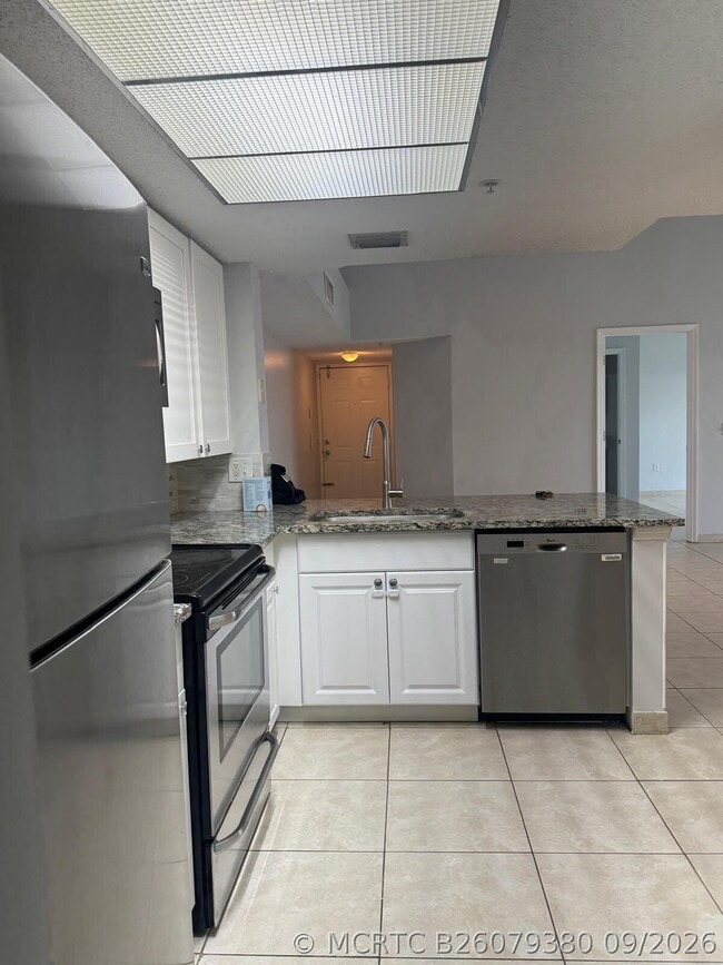 5045 Wiles Rd Unit 308