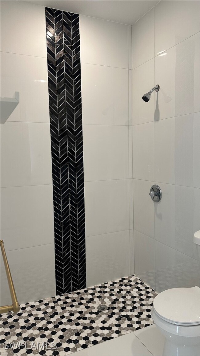 Photo - 5901 Rita Ave N