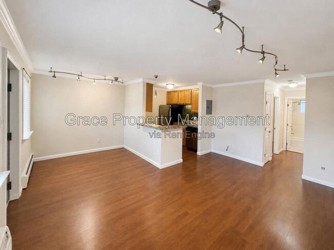 Photo - 1062 Josephine St Unit Apt 9