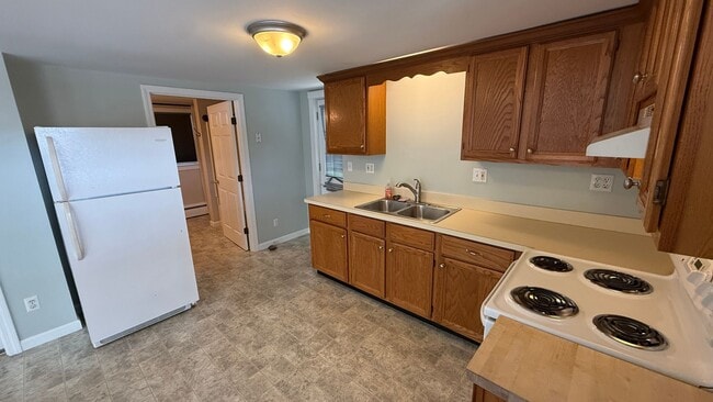 Photo - 597 Portland St Unidad B