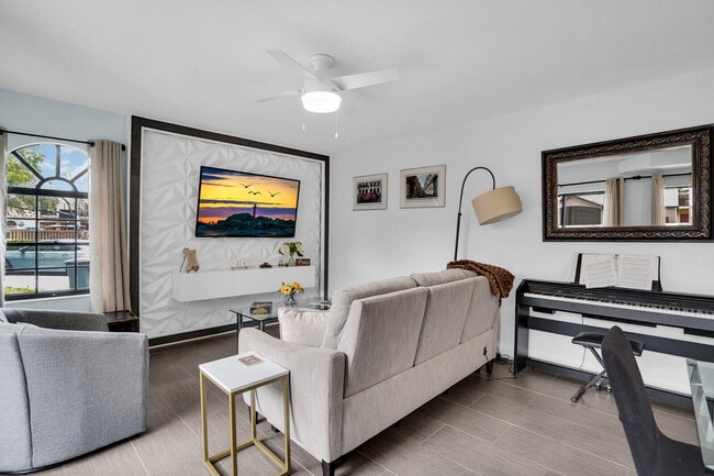 Photo - 8291 Thames Blvd