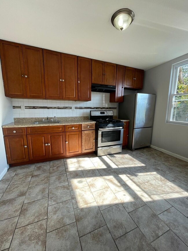 Unidad 2 - 64 Rutgers Ave Unidad 1R