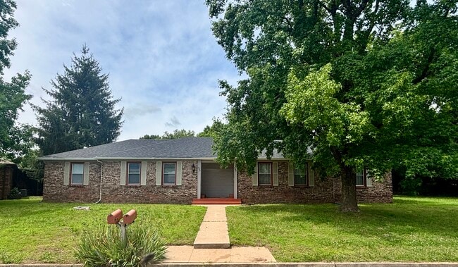 Photo - 900 E Kirkwood Dr Apartments Unit 902