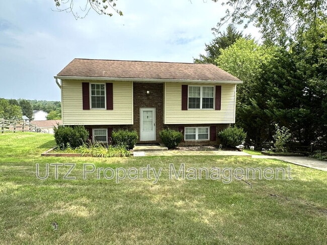 Building Photo - 317 Luther Dr Rental