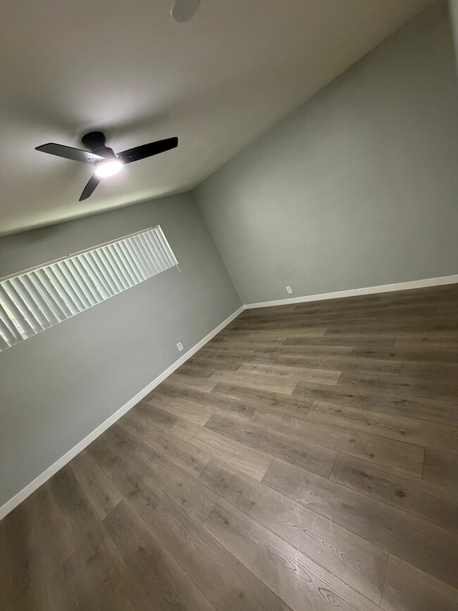 6932 Woodley Ave Unit 6