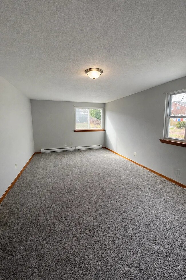 Photo - 72 Colony St Unit 2