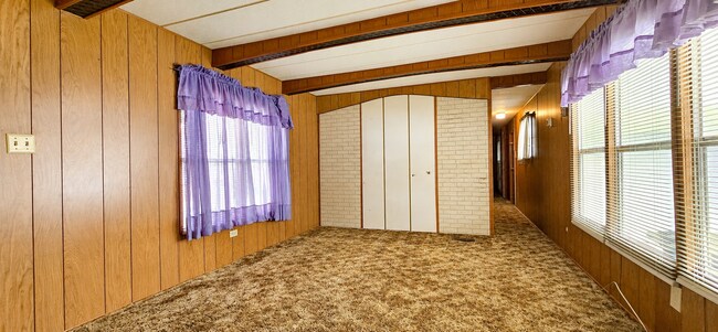 Photo - 355 Caloosa Ct
