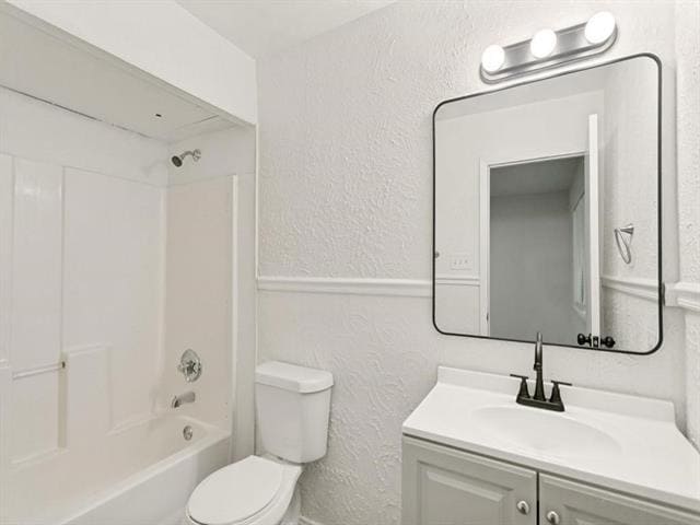 Photo - 905 Hawthorne Dr