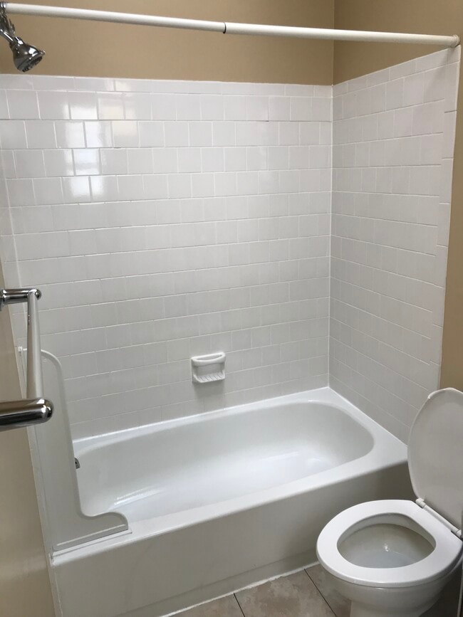 Shower - 918 N. Calvert Street Unit 3C