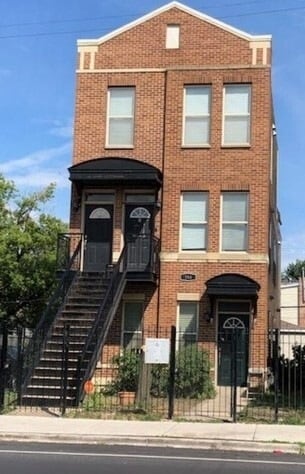 Building Photo - 753 S Kedzie Ave Unit 2