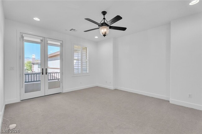 Building Photo - 11280 Granite Ridge Dr Unit 1037