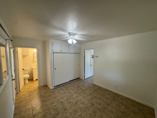 Photo - 723-729 N Ferger Ave Unidad 727