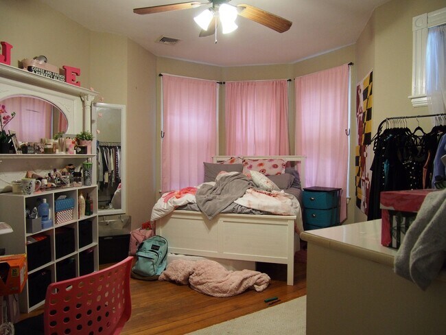 Photo - 129 Cedar St Unidad 3