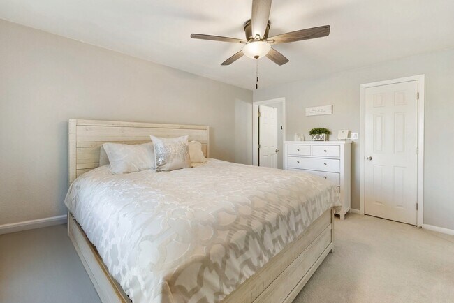 Photo - 4354 N 82nd St Unit 260