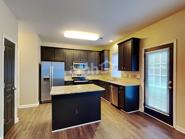 Photo - 1507 Bitter Creek Dr