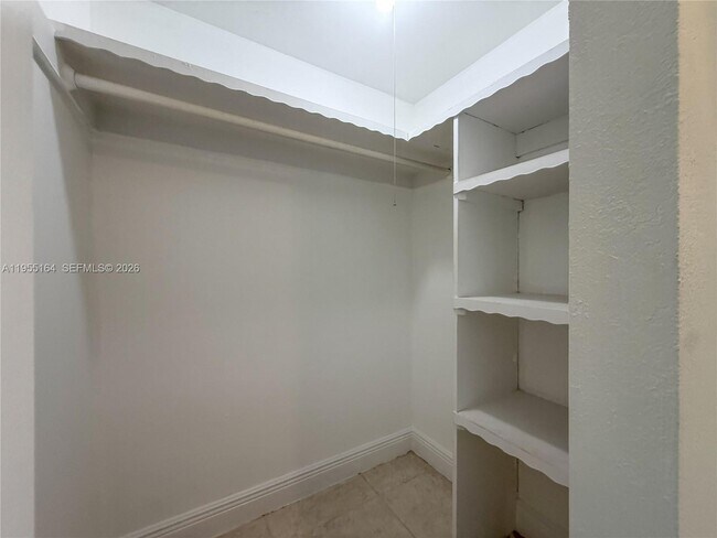 Photo - 4141 Nautilus Dr Unit 6J