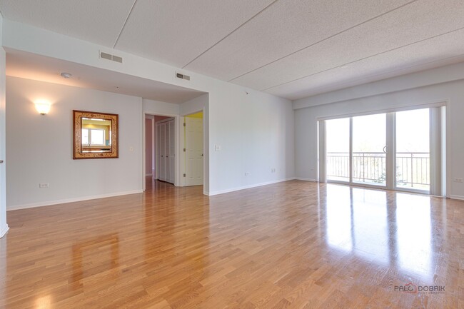 Photo - 799 Graceland Ave Unit 402A