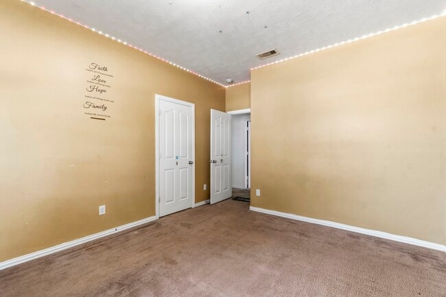 Photo - 8203 Loetsch Ridge Way
