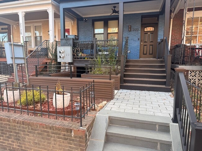 Photo - 2122 2nd St NW