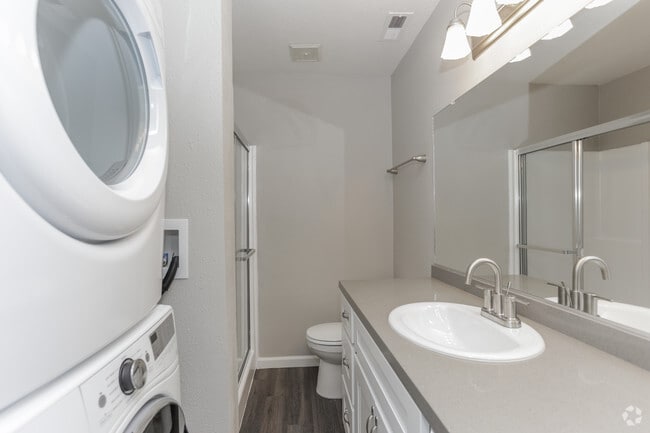 2BR, 2BA - 1004 SF remodeled