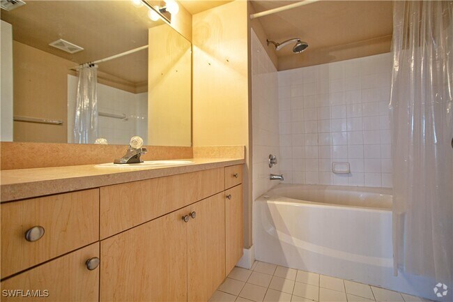 Building Photo - 8659 River Homes Lane Unit 1108