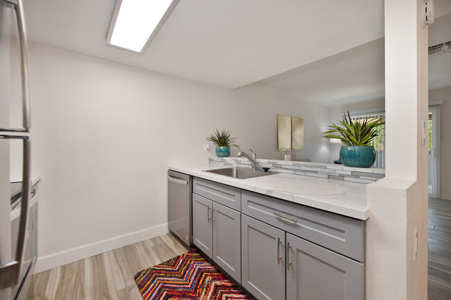Building Photo - Spring Creek Apartments