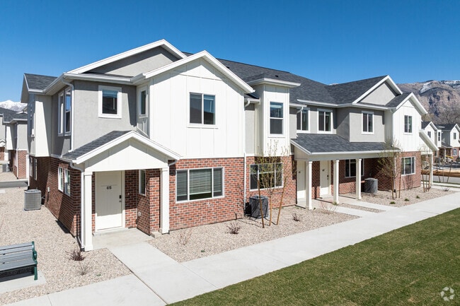 Villas at the Pointe