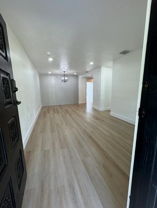 Photo - 14321 Boggs Dr