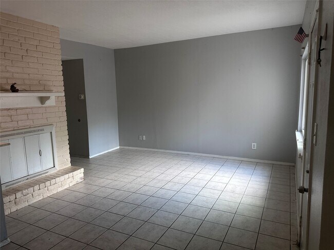 Photo - 11136 Village Bend Ln Unidad 1136