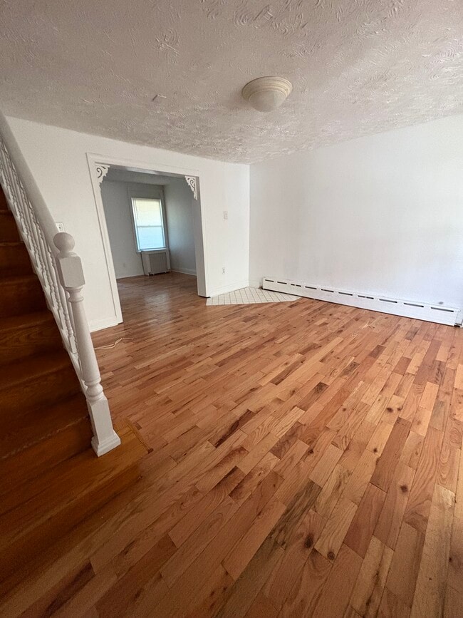 Living Room - 6931 guilford rd