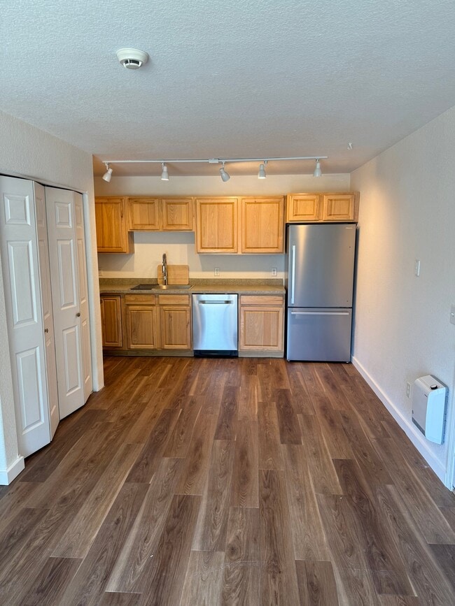 Photo - 19 Diane Rd Unit C