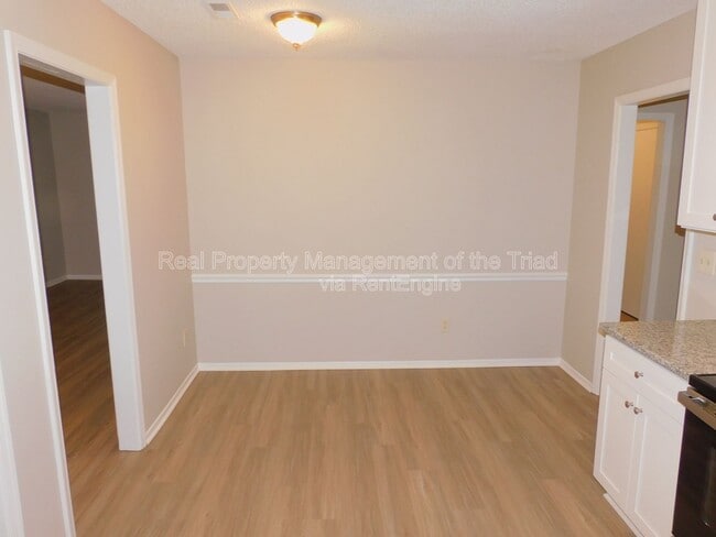 Photo - 5204 Fieldbrook Dr