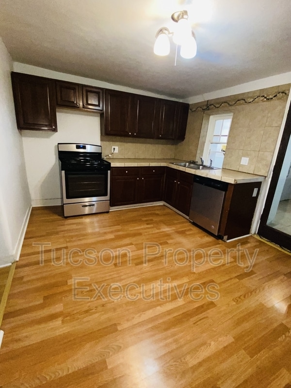 Photo - 837 S 8th Ave