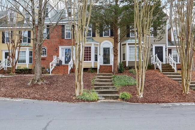 Building Photo - 4523 Hamptonshire Dr Rental