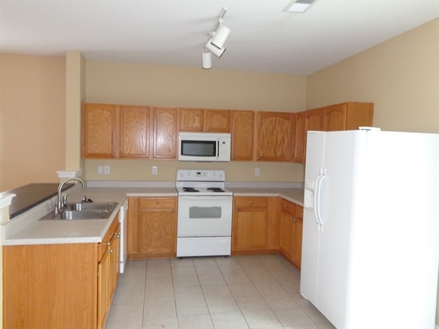 Photo - 8312 Ainsworth St