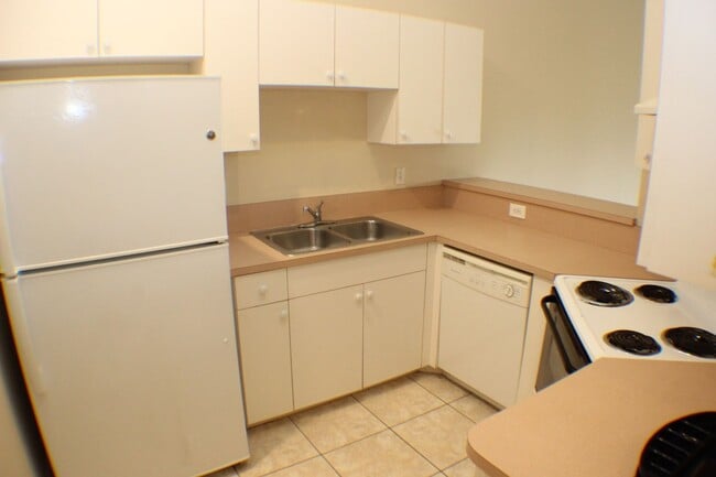 Photo - 4131 SW Santa Barbara Pl Unit 4131 SW Santa Barbara Pl #C