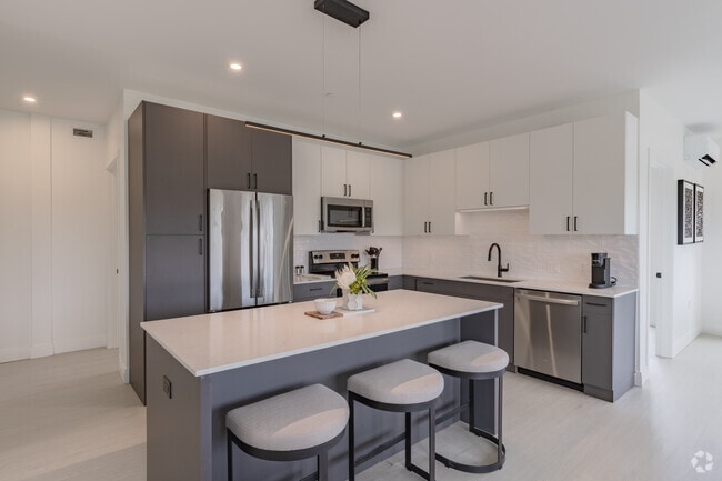 2BR, 2BA - 1,533SF - Kitchen