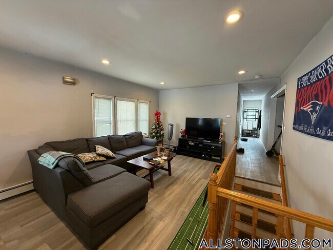 Photo - 117 Glenville Ave