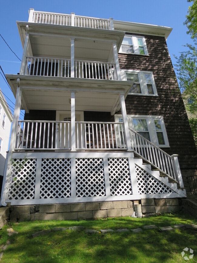 Building Photo - 44 Clarendon Ave Unit 2 Rental
